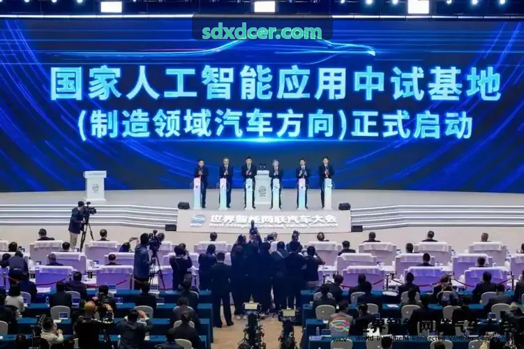 学生在户外研学路线中完成J9直营集团【CHINA】官方网站实践任务